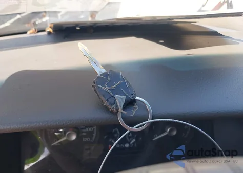 2006 Lincoln Town Car Signature из США, поврежденный, VIN 1LNHM81V36Y633193